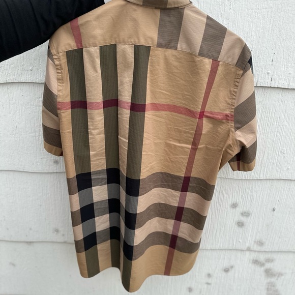 Burberry Somerton Check Short Sleeve Shirt size (LG) Worn Once in Condition NEW - Picture 3 of 9